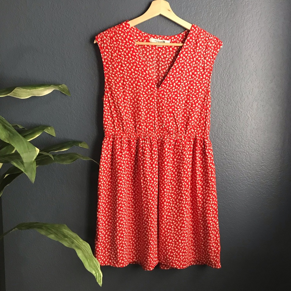 Forever 21 Red and White Floral Mini Dress